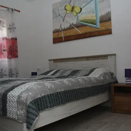 Art House Rovinj-holiday, Fuer Mehr Information Finden Sie Uns Im Internet Casa de Férias *